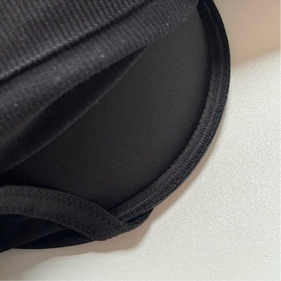 Set of 2 Bras Size 36C - Picture 4 of 16